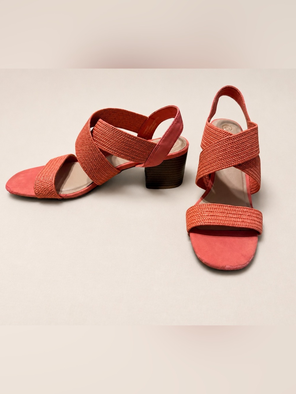 Comfort Women’s Coral Slingback Block Heel Sandals - size 9
